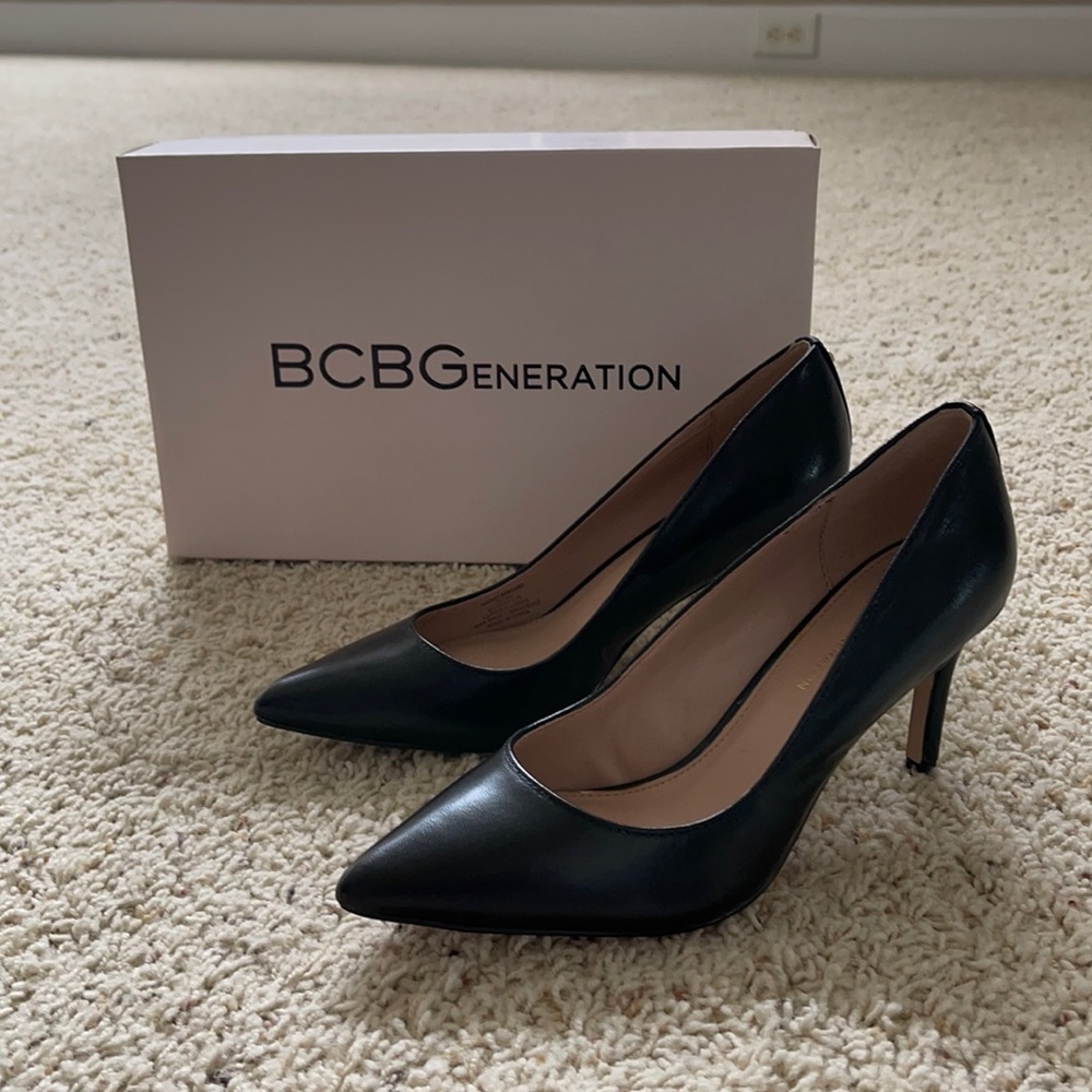 New BCBGeneration Black Marci Pumps - Size 6